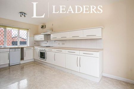 3 bedroom detached house to rent - Photo 5