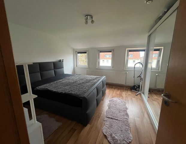2-Zimmer-Dachgeschosswohnung in ruhiger Lage - Foto 1