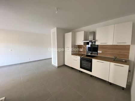 Location Appartement 3 pièces 57m² - Photo 2