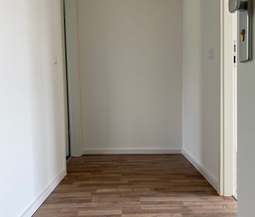 Schöne 2-Raumwohnung für sie frisch renoviert! Ab 01.12.2024 frei! - Foto 1