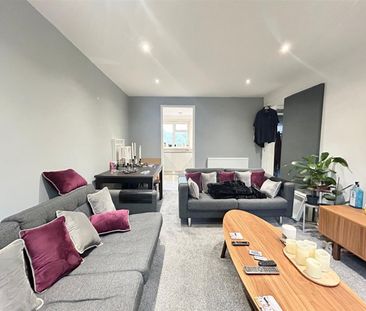 1 Bedroom Apartment To Let - Photo 3