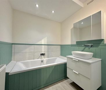 3 bedroom detached house to rent - Photo 3