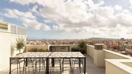 3-bedroom apartment for rent in la Salut, pets allowed - Photo 5