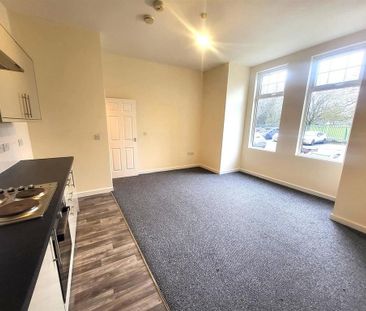 1 bedroom ground floor flat to rent - Photo 2