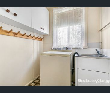 4 Bedroom Home on the Hill - Photo 3