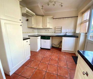 2 bedroom terraced house to rent - Photo 5