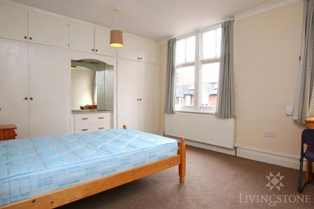 6 bedroom townhouse to rent - Photo 4