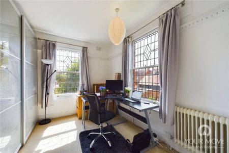 2 bedroom flat to rent - Photo 3