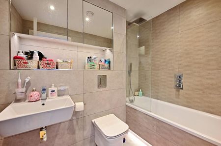 2 bedroom apartment to rent - Photo 5