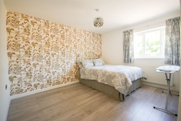 21 Wisley Way - Photo 1