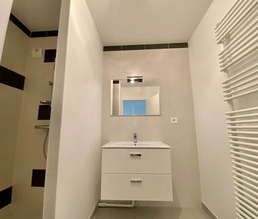 Location Appartement 2 pièces 47m² - Photo 4