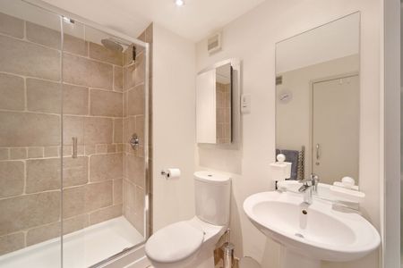 Earls Court Square, SW5 - Photo 5