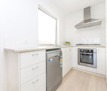 ENJOY LAKE VIEW evenings in a Million-Dollar House with a Billion-D... - Photo 1