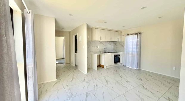 Mangere East, 2 bedrooms - Photo 1