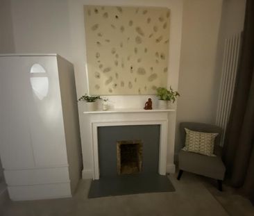 Newly furbished double room in Brockley - Photo 3