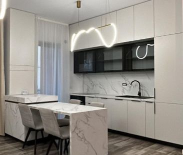 Apartament premium de inchiriat cu 2 camere si piscina in Giroc - Photo 1