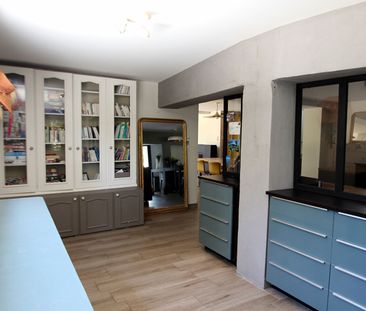 House - Photo 2