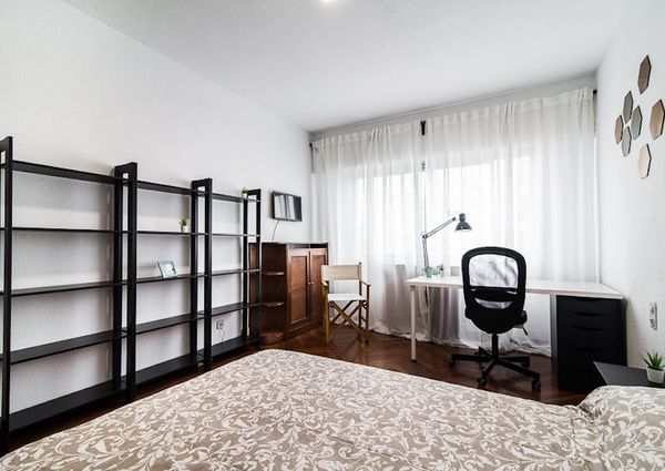 Calle de Juan Bravo, Madrid, Community of Madrid 28006