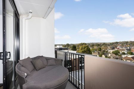 Unit 611/70 Batesford Road, Chadstone. - Photo 2