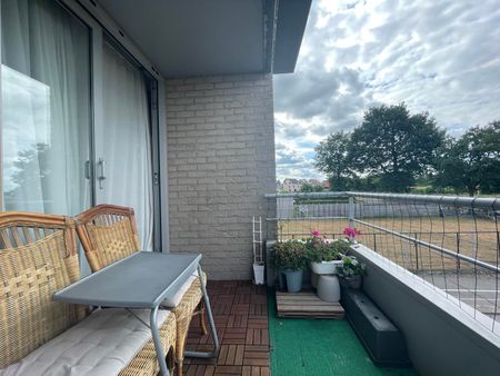 Appartement met 2 slaapkamers en terras - Photo 2