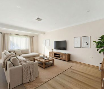 LIGHT-FILLED FAMILY HOME WITH POOL IN QUIET CUL-DE-SAC - Photo 1