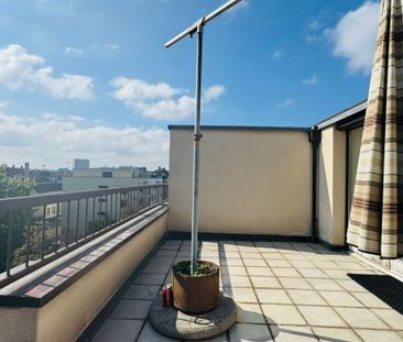 2.5-Zimmerwohnung mit Balkon, eigenem Waschturm, Keller und Veloraum - Photo 6