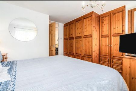 3 bedroom terraced house to rent - Photo 5