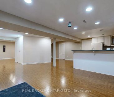 Property For Lease | W9272081 - Photo 5