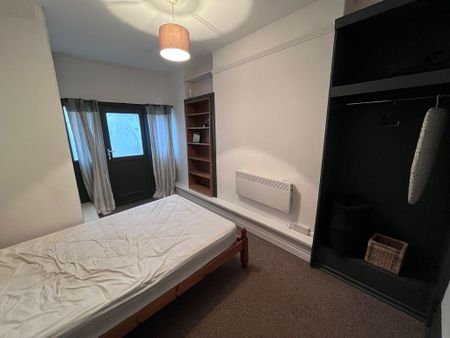1 bedroom flat to rent - Photo 3