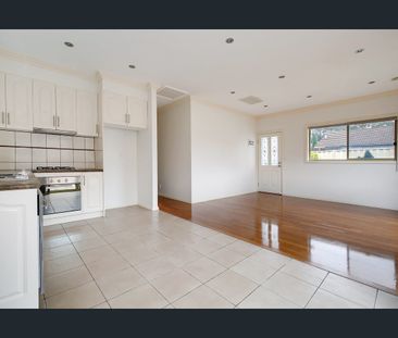 Stunning Single Story Villa - Photo 3