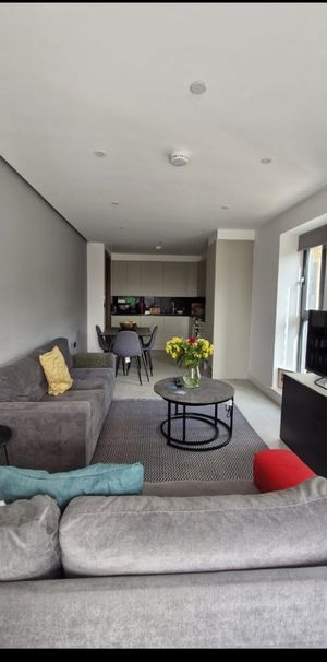 Room in a Shared Flat, London, NW9 - Photo 1