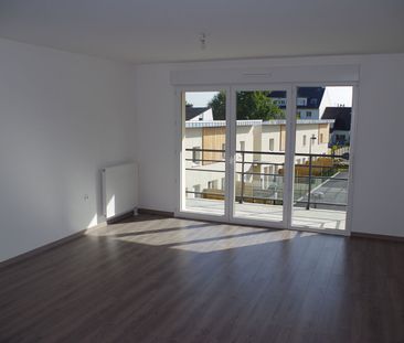 Location Appartement 3 pièces 65m² - Photo 2