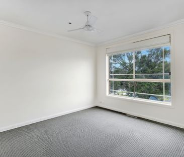 Low Maintenance Living in Essendon - Photo 3