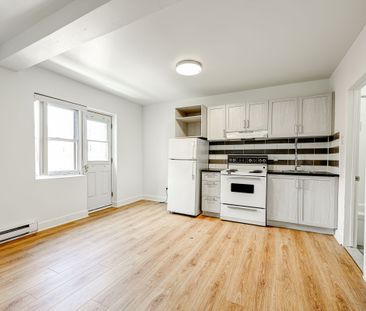 539 Prince-Arthur west - Photo 4