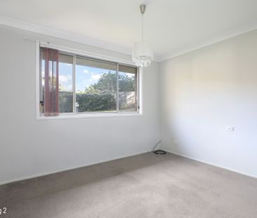 Walk to town - Photo 2