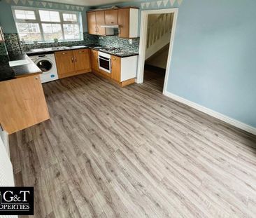 3 bedroom detached house to rent - Photo 5