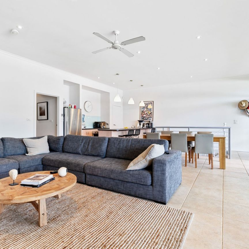 The Shack - Prime Riverfront Location, Murray Bridge - Photo 1