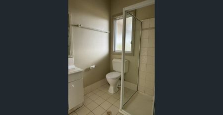 TRANQUIL 4 BEDROOM HOME - Photo 5