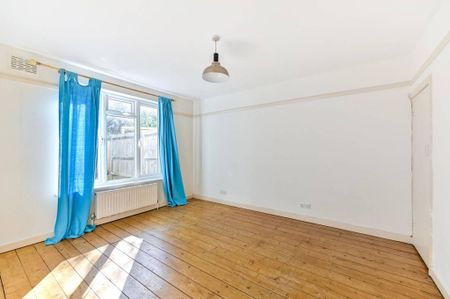 2 bedroom maisonette to rent - Photo 4