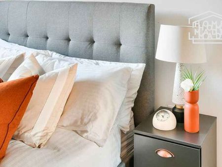 Broadside, M4 - Photo 4