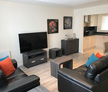 4b Ruthrieston Crescent, Aberdeen, AB10 7LD - Photo 1