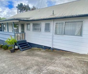New Lynn, 1/137 Titirangi Road - Photo 1