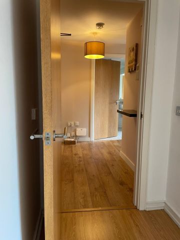 1 Bed Flat, Horizon, BS1 - Photo 3