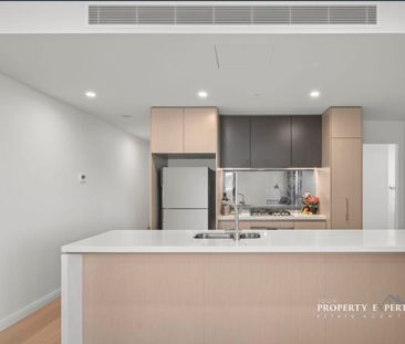 Spacious 2-Bedroom Unit in Shopping Village & Walk to Tallawong Metro - Photo 6