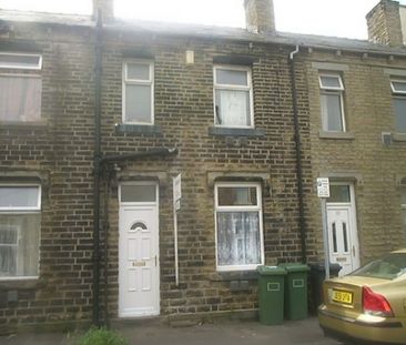 2 Bed - Great Northern Street, Near Town Centre, Huddersfield - Photo 3