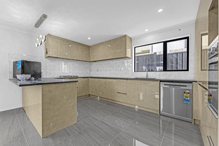 Spacious 4-Bedroom Stand Alone House for Rent in Manurewa – $875 per Week - Photo 5