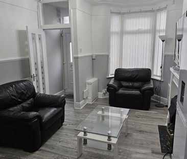 2 Bed Terraced House, Hanwell Street, L6 - Photo 1