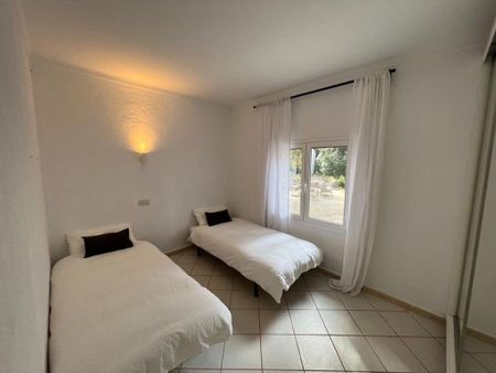 Luxury 4 bedroom Detached House for rent in sa Pobla, Spain - Photo 5