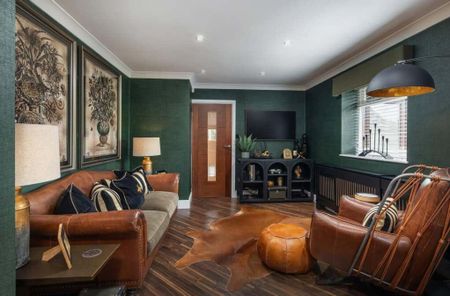 6 bedroom bungalow to rent - Photo 3
