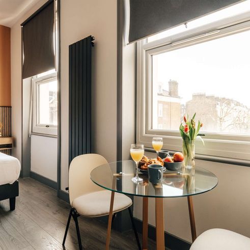 Barkston Gardens - Photo 1